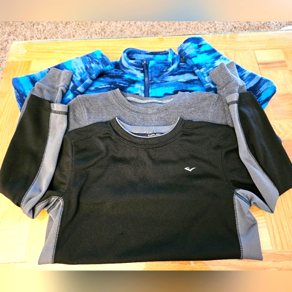 Lot of 3 Boy's Tops - size 5